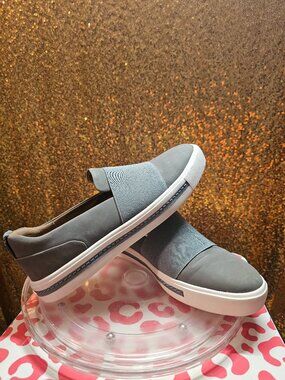 J Clarks Un Maui Step Sneaker in Nubuck Stone Gray sz 7.5